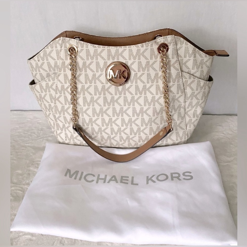 MICHAEL KORS CRESCENT SHAPE JET SET TOTE W/ DUSTBAG